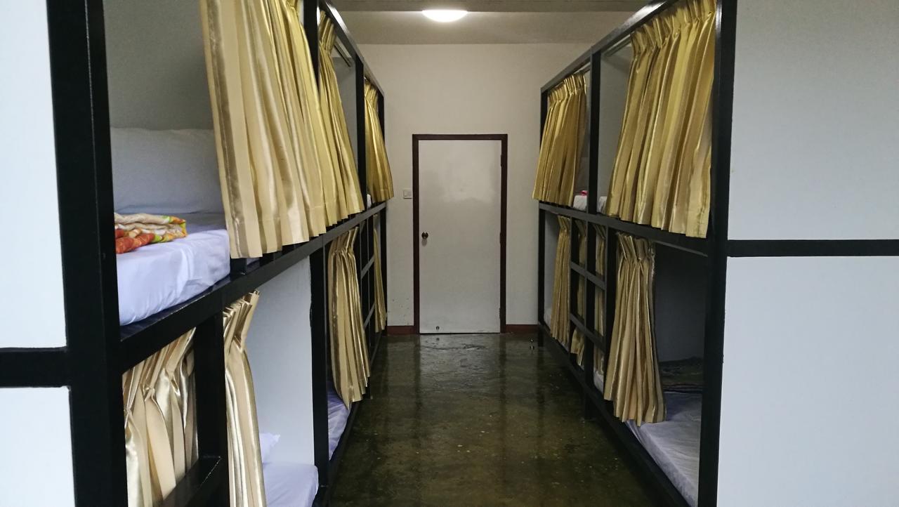Dengba Hostel Yangon Esterno foto