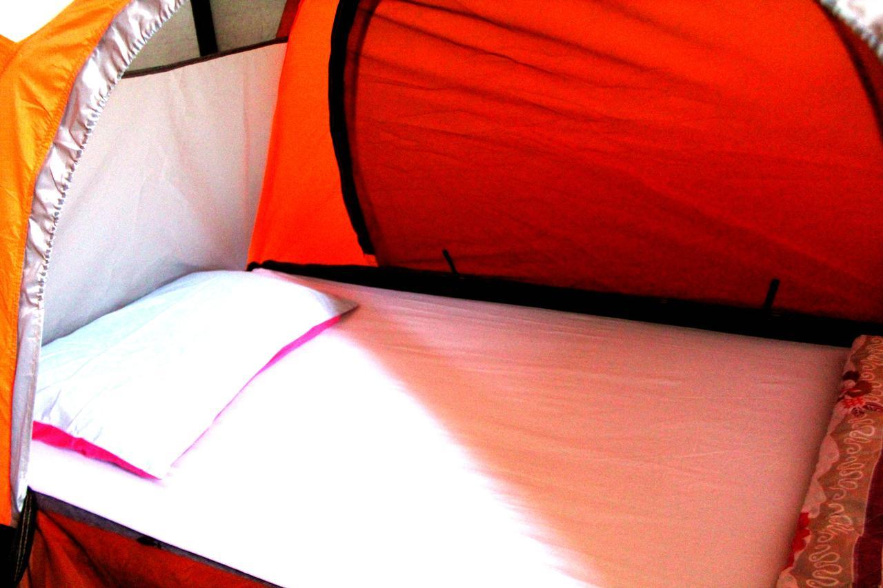 Dengba Hostel Yangon Esterno foto