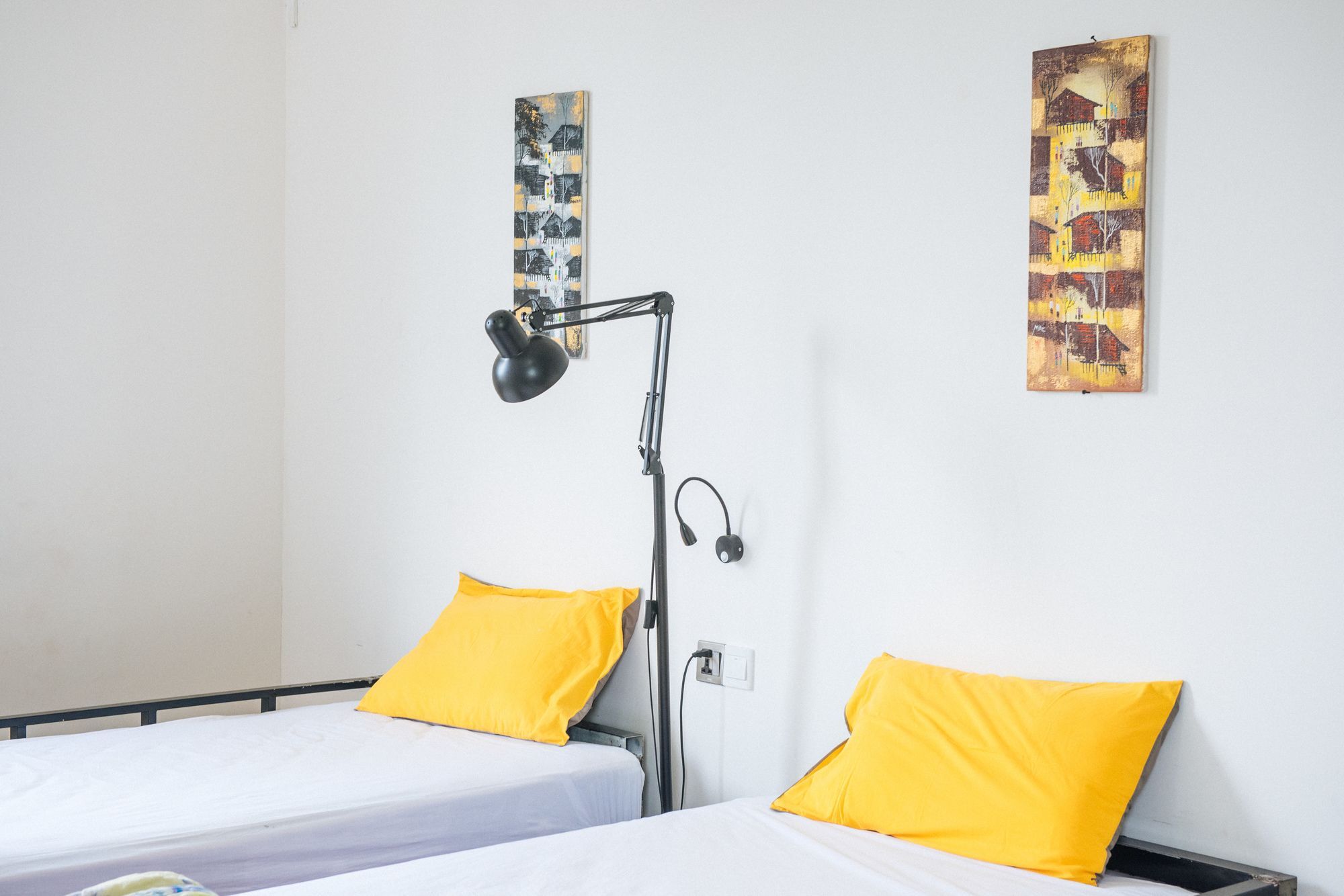 Dengba Hostel Yangon Esterno foto