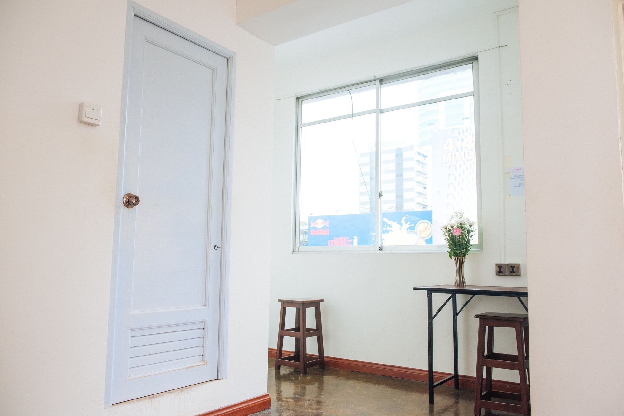 Dengba Hostel Yangon Esterno foto