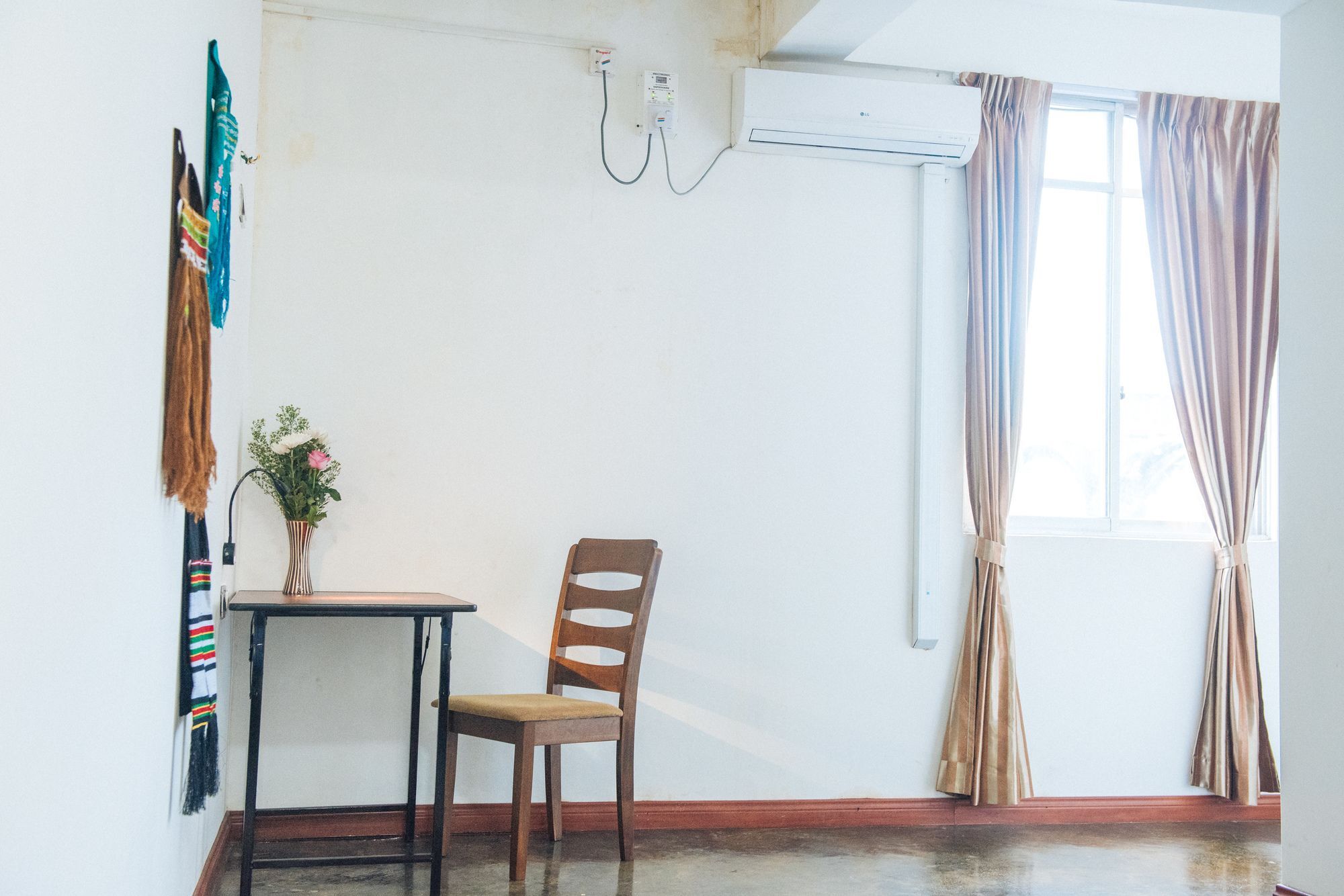 Dengba Hostel Yangon Esterno foto