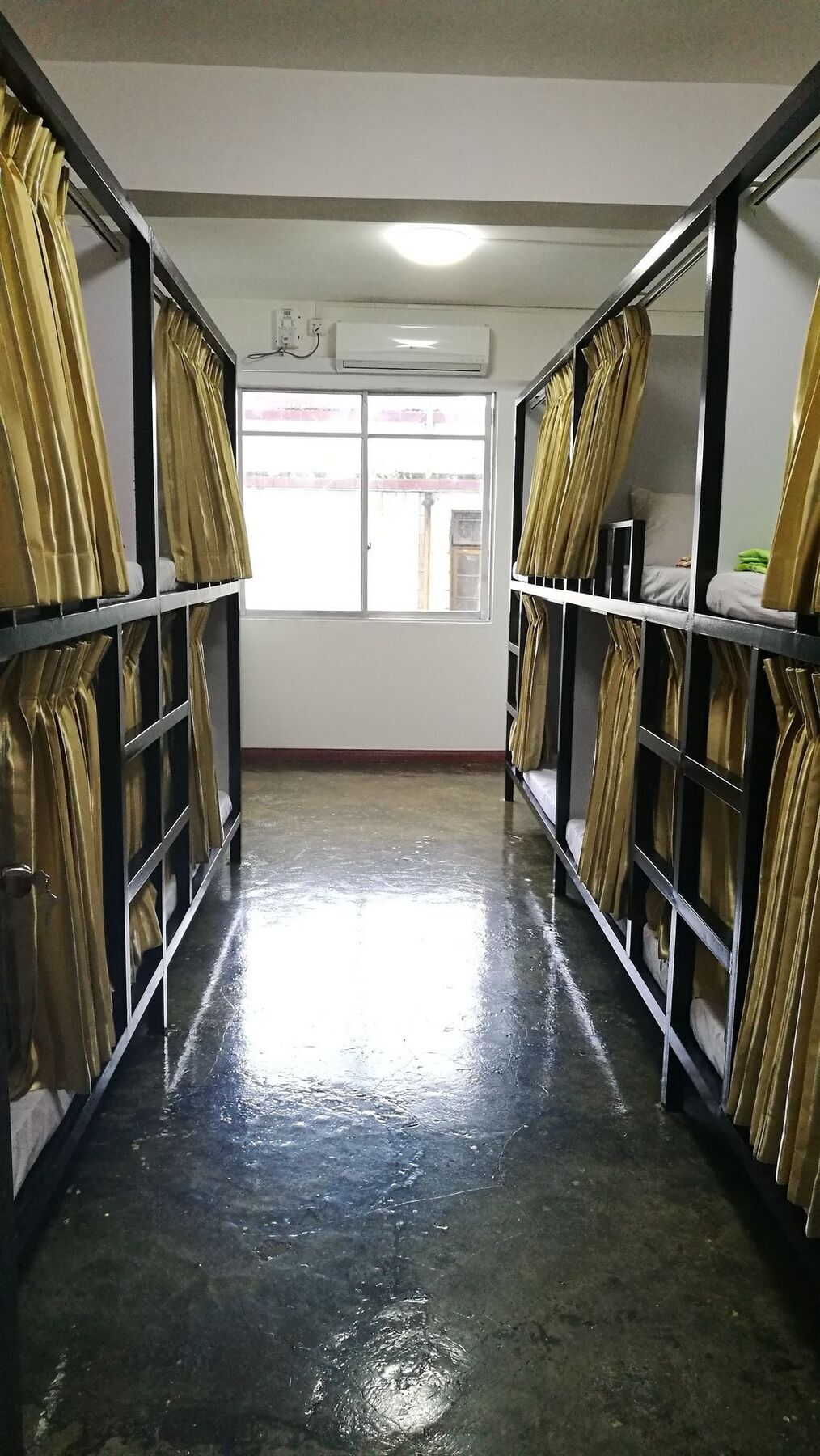 Dengba Hostel Yangon Esterno foto